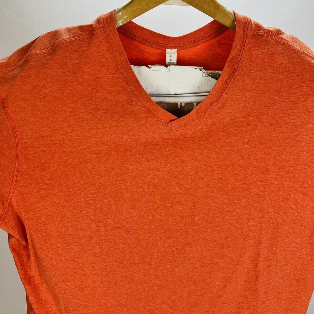 Lululemon The Fundamental Orange V Neck Cotton Lyocell Spandex T-Shirt Mens XL - Picture 3 of 5